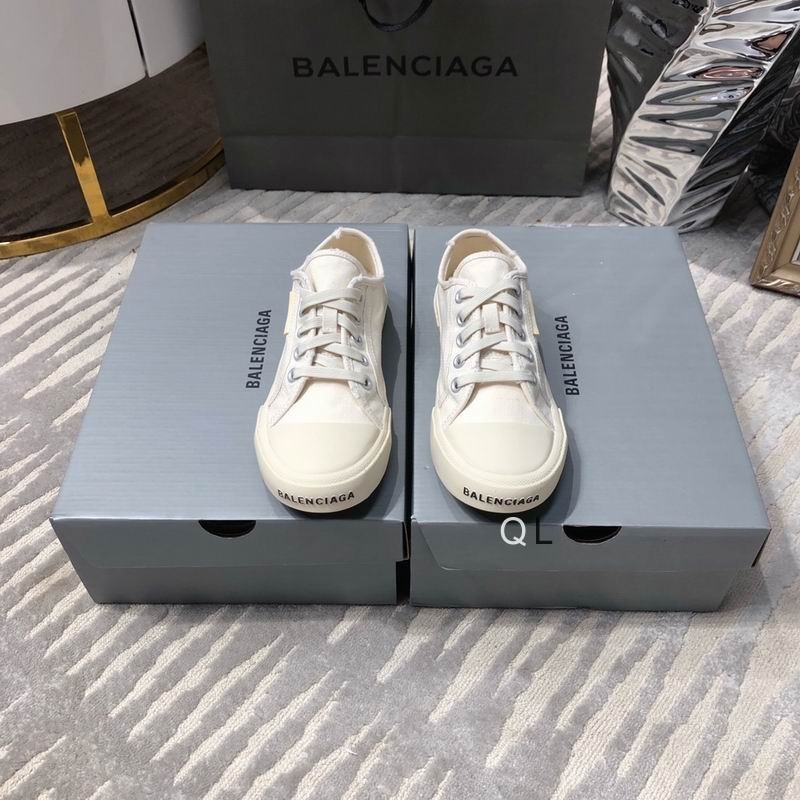 Balenciaga Men's Shoes 36